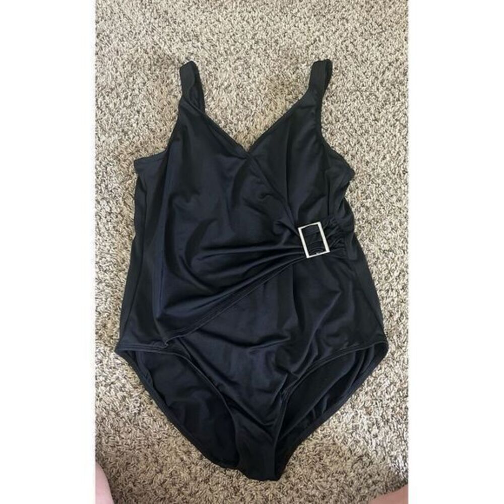 Merona black one piece swim suit size 18W‎